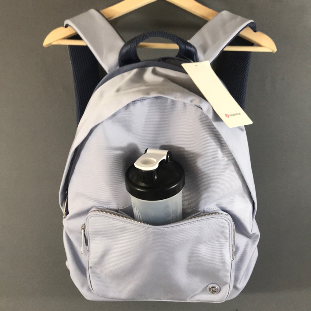 Cute Color !!! Lululemon everywhere backpack 17L - Picture 6 of 6